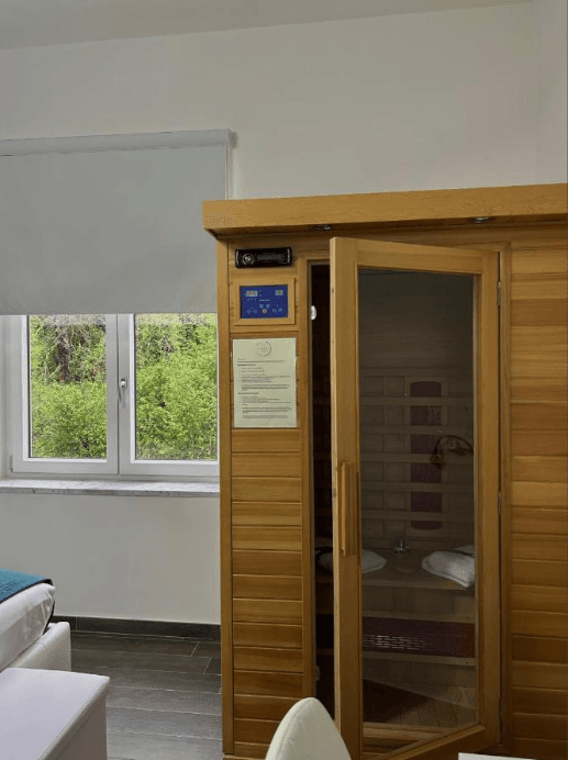 Sauna in legno dell'area wellness